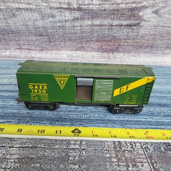 Vintage MARX "O" GAUGE #1950 GAEX 1950 DF BOX CAR GREEN W YELLOW STRIPE - Picture 7 of 10
